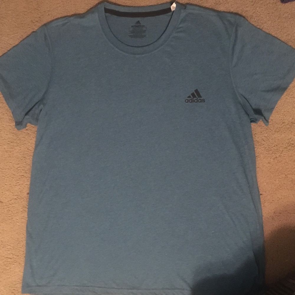 🏀MEN’S ADIDAS T-SHIRT🏀 NWT